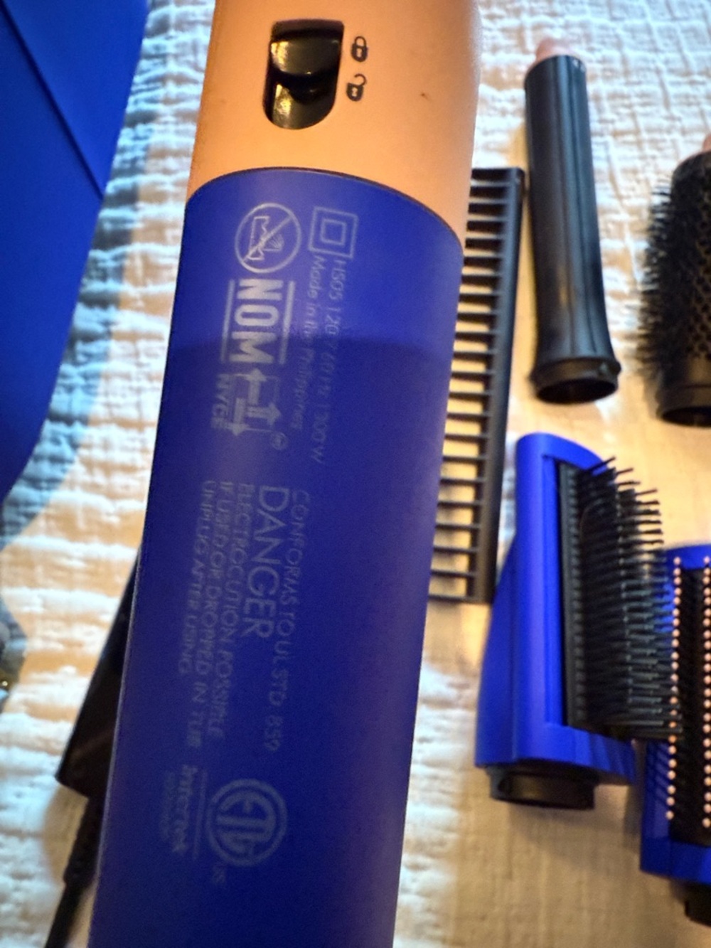 Dyson Royal Blue Airwrap Styling Wand with Rose Gold Trim - Picture 14 of 14